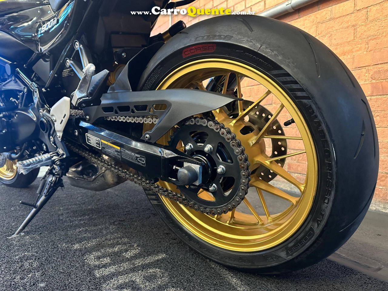 KAWASAKI Z900 R EDITION 2023 - Loja