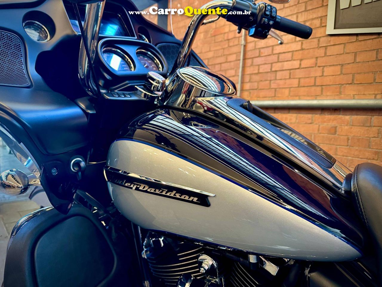 HARLEY-DAVIDSON ROAD GLIDE ULTRA 2019 - Loja
