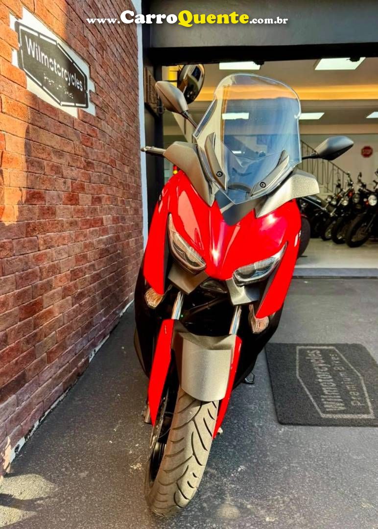 YAMAHA XMAX ABS 2024 - Loja