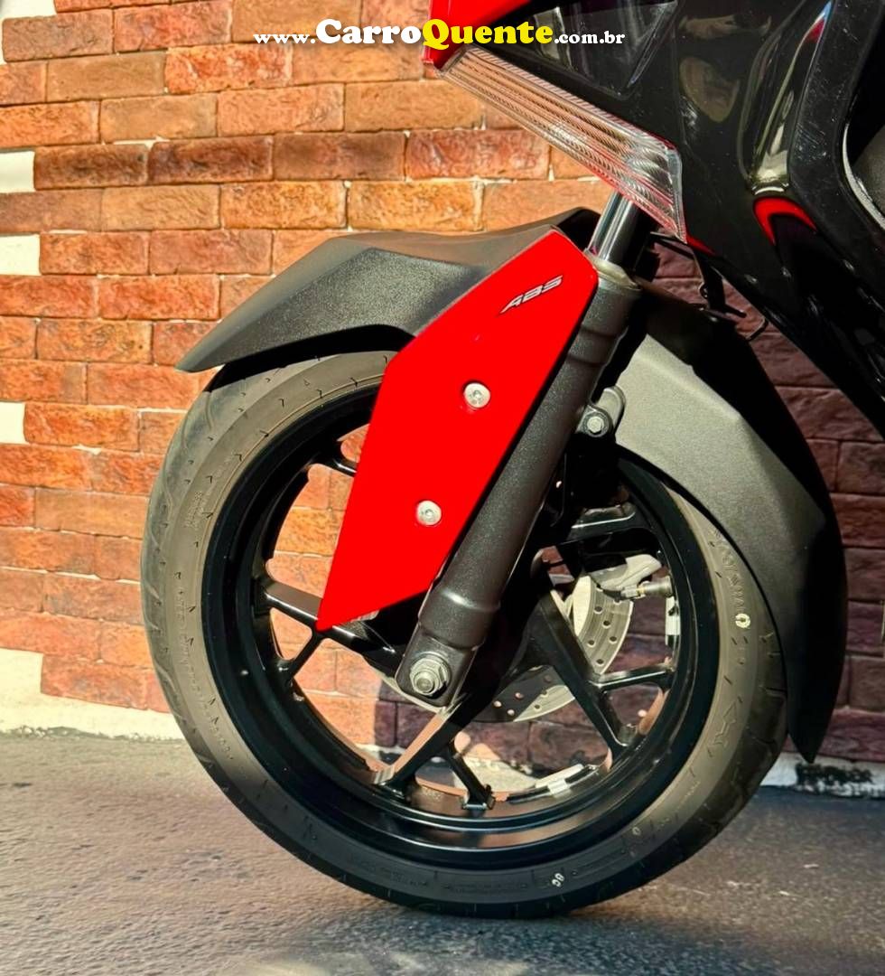 YAMAHA XMAX ABS 2024 - Loja