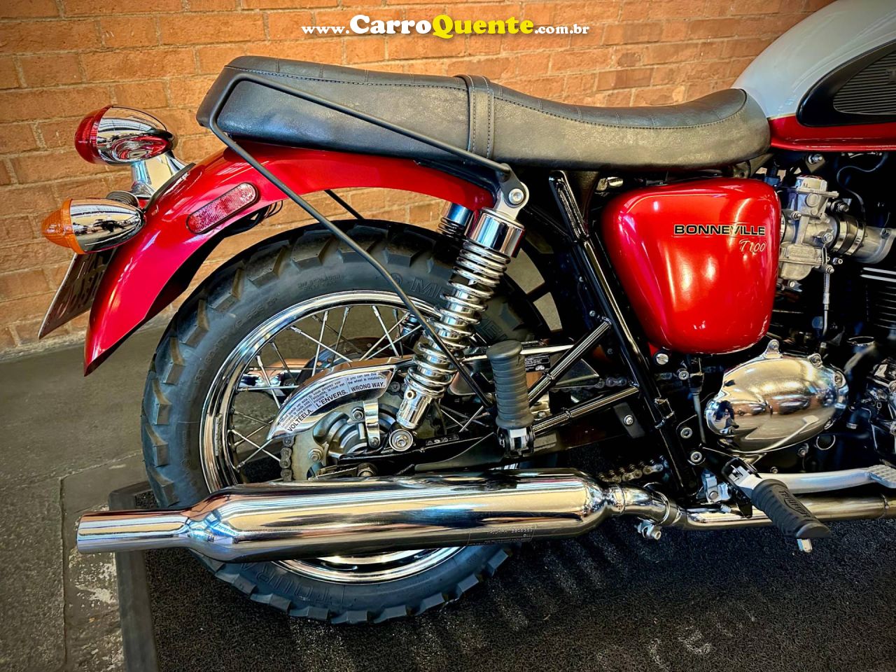 TRIUMPH BONNEVILLE T 100 865 2013 - Loja