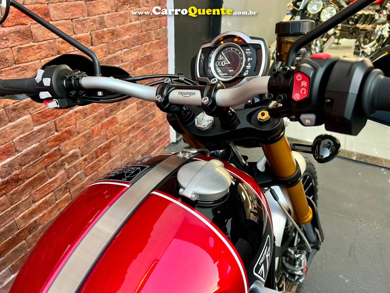 TRIUMPH BONNEVILLE SCRAMBLER 1200 XE 2023 - Loja