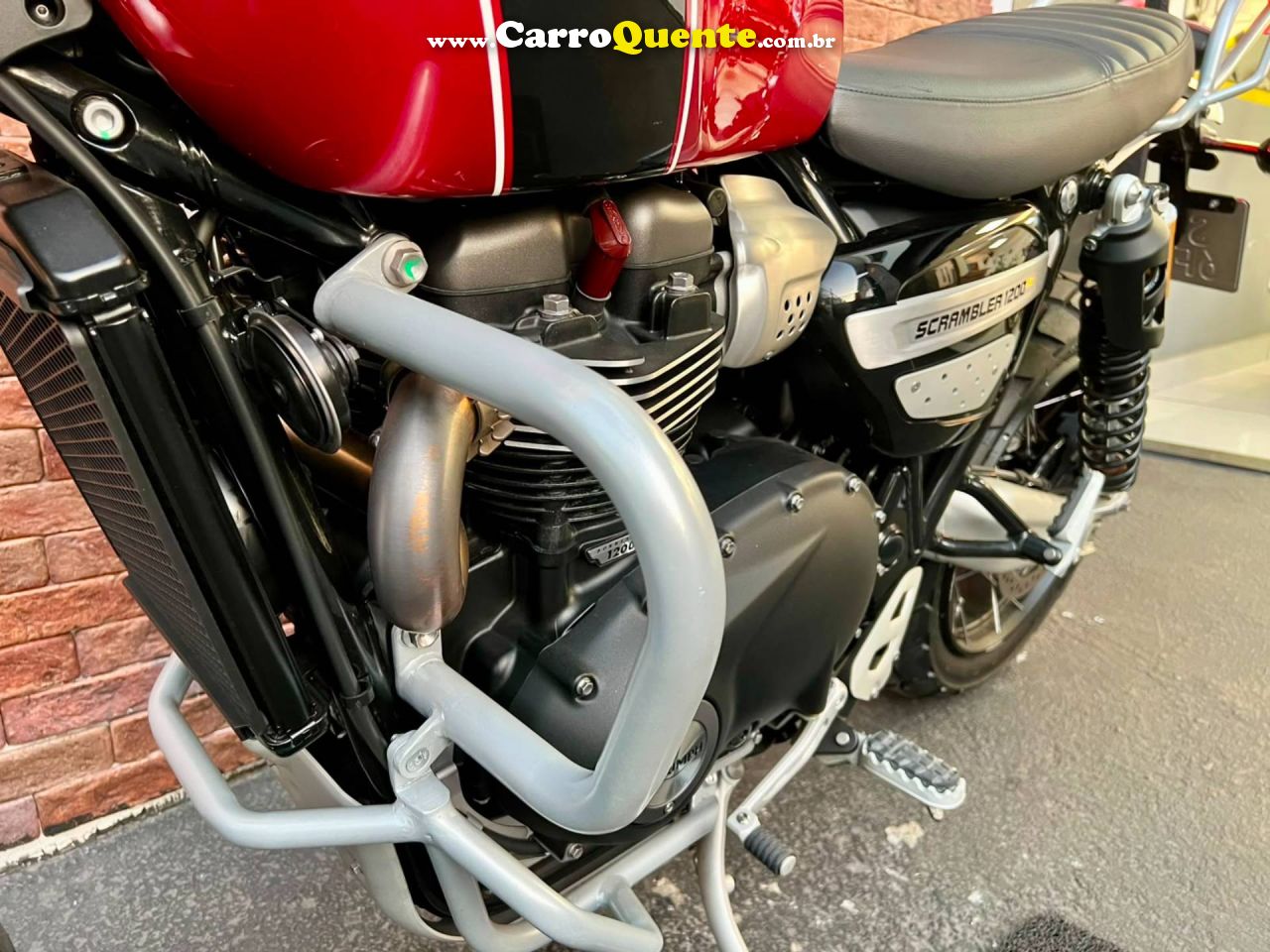 TRIUMPH BONNEVILLE SCRAMBLER 1200 XE 2023 - Loja