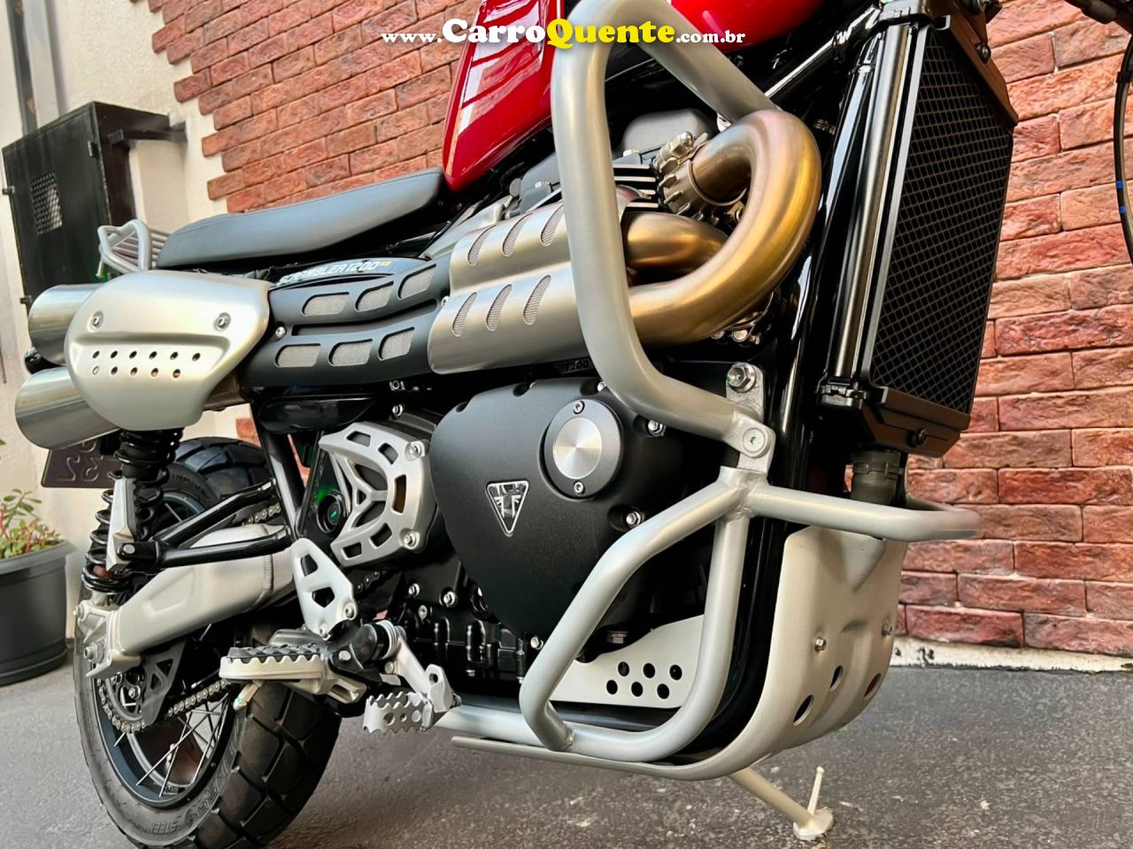 TRIUMPH BONNEVILLE SCRAMBLER 1200 XE 2023 - Loja