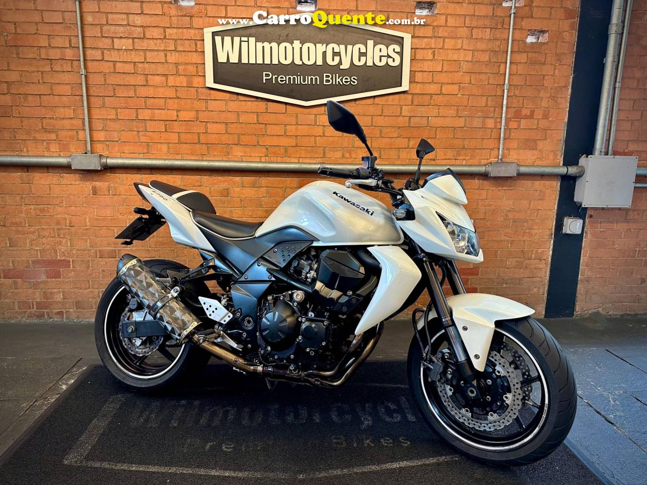KAWASAKI Z750 2011 - Loja