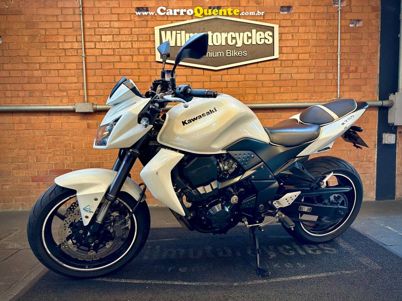 KAWASAKI Z750 2011 - Loja
