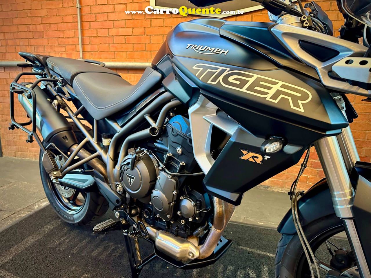 TRIUMPH TIGER 800 XRT 2020 - Loja