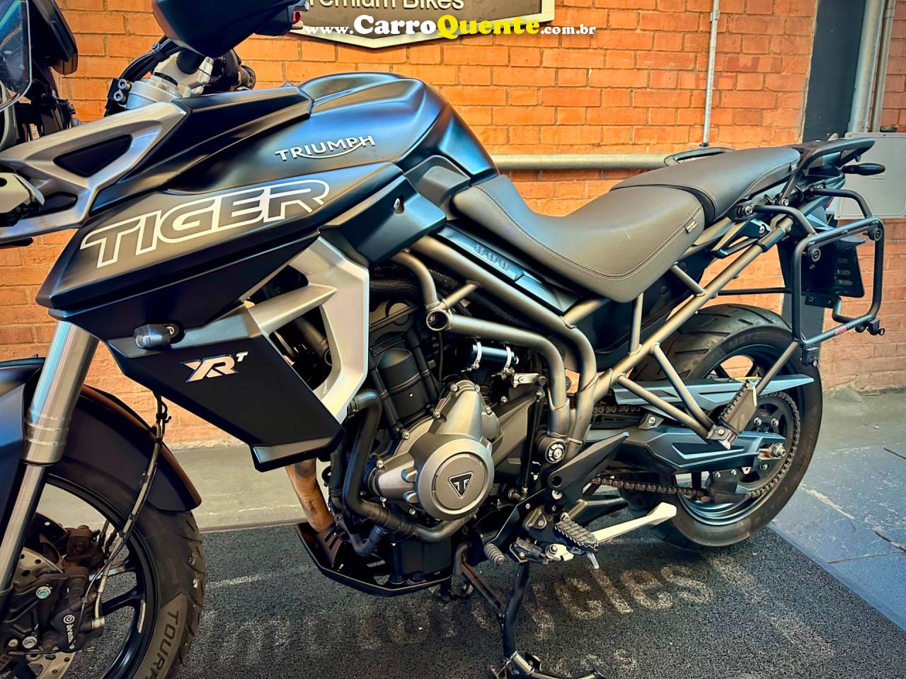 TRIUMPH TIGER 800 XRT 2020 - Loja