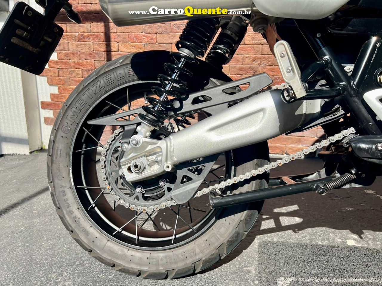TRIUMPH BONNEVILLE SCRAMBLER 1200 XE 2024 - Loja