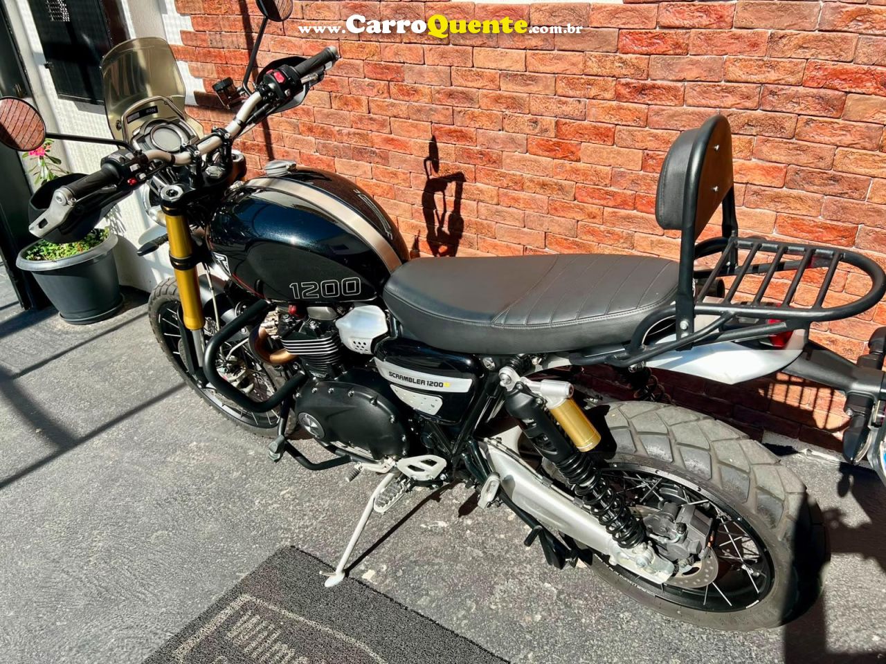 TRIUMPH BONNEVILLE SCRAMBLER 1200 XE 2024 - Loja