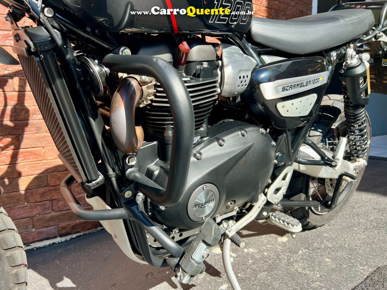 TRIUMPH BONNEVILLE SCRAMBLER 1200 XE 2024 - Loja