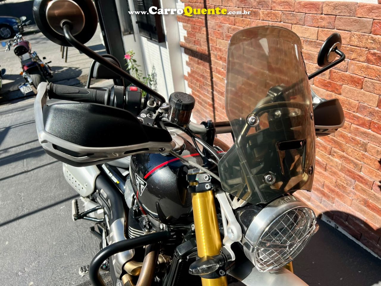 TRIUMPH BONNEVILLE SCRAMBLER 1200 XE 2024 - Loja