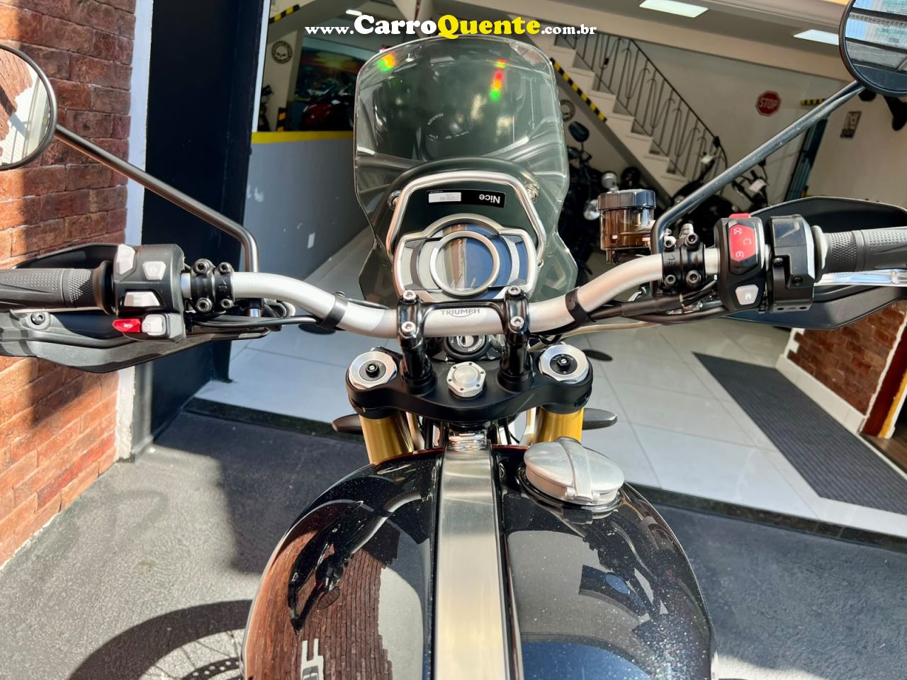 TRIUMPH BONNEVILLE SCRAMBLER 1200 XE 2024 - Loja