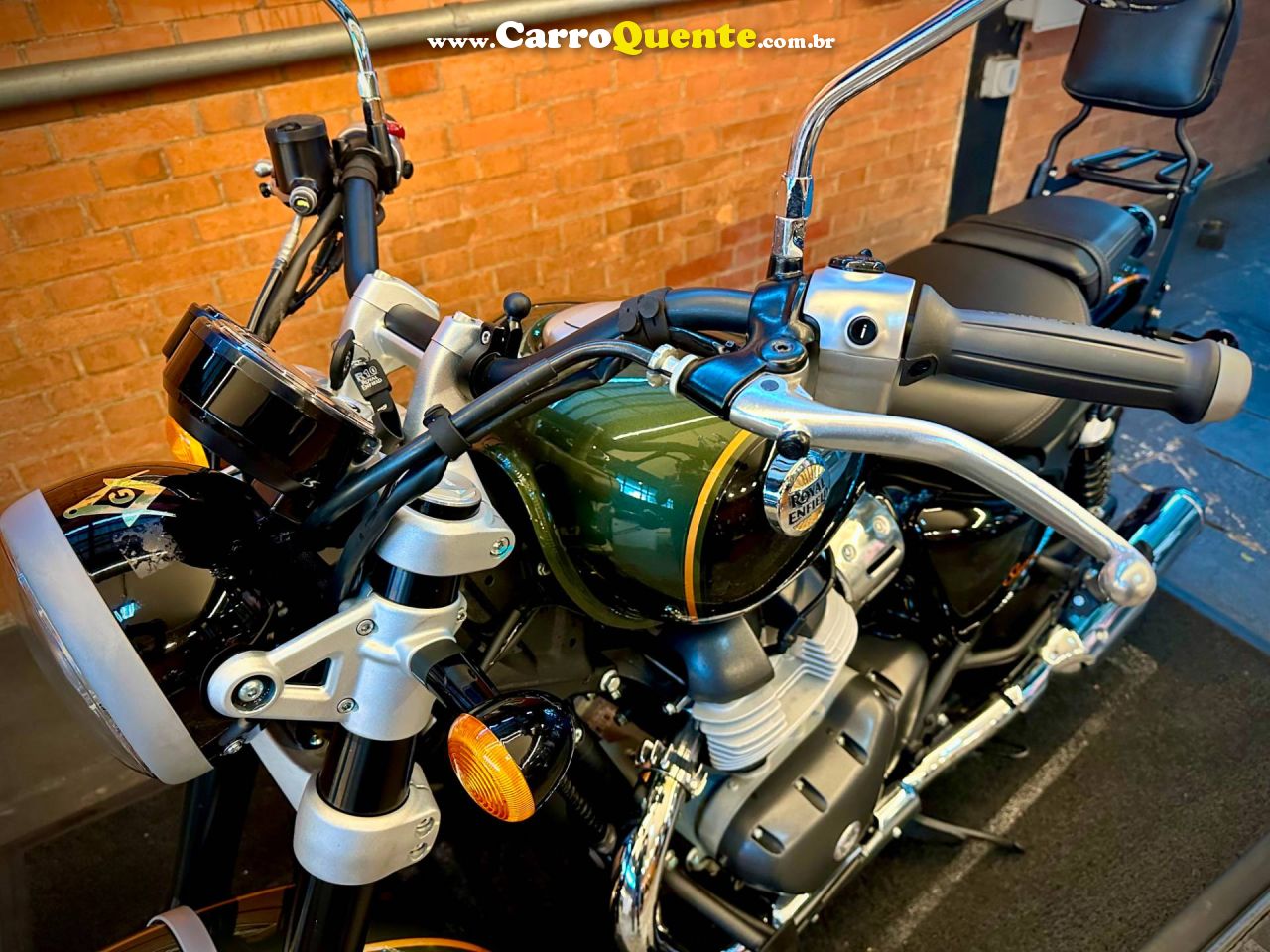 ROYAL ENFIELD METEOR 650 INTERSTELLAR 2025 - Loja