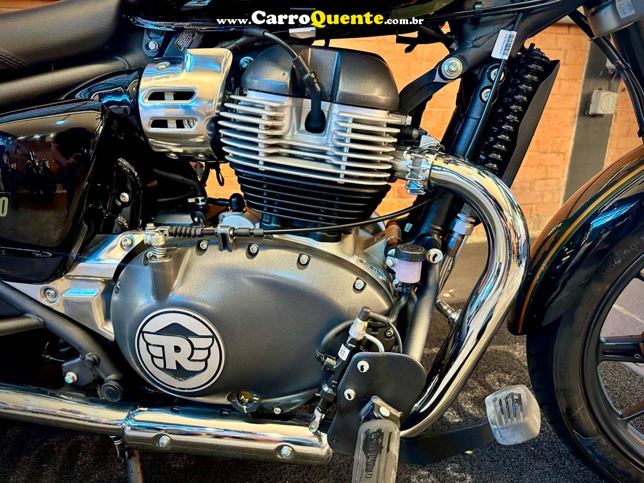 ROYAL ENFIELD METEOR 650 INTERSTELLAR 2025 - Loja