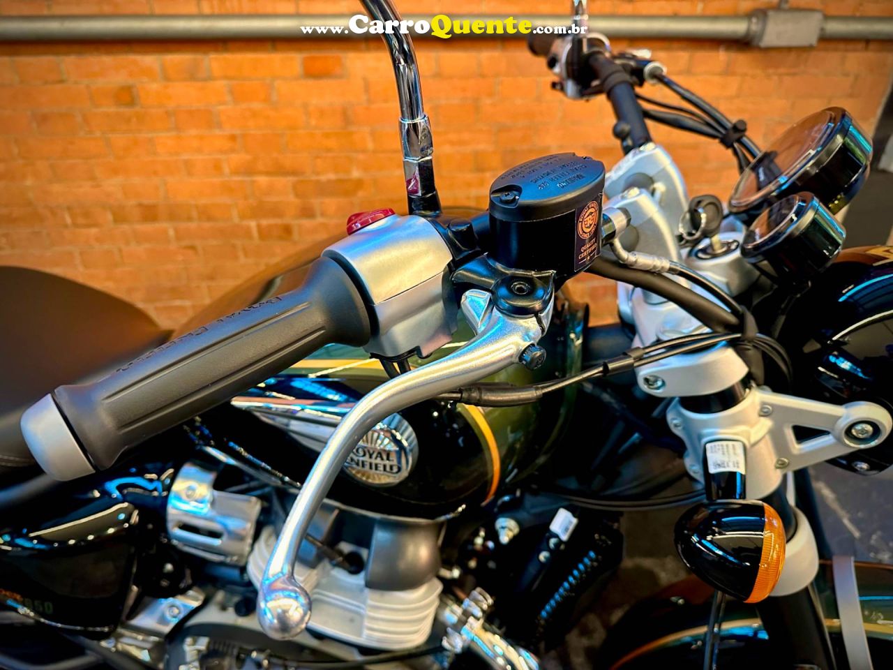 ROYAL ENFIELD METEOR 650 INTERSTELLAR 2025 - Loja