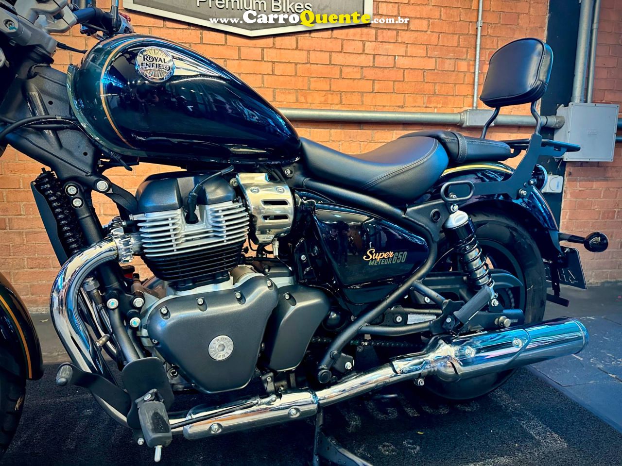 ROYAL ENFIELD METEOR 650 INTERSTELLAR 2025 - Loja
