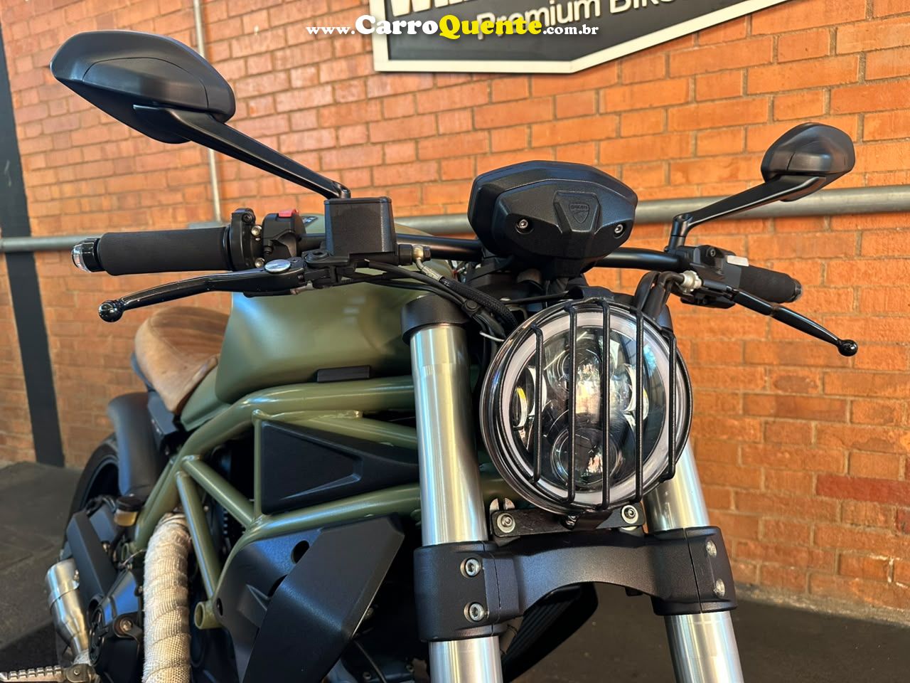 DUCATI MONSTER 797 2018 - Loja