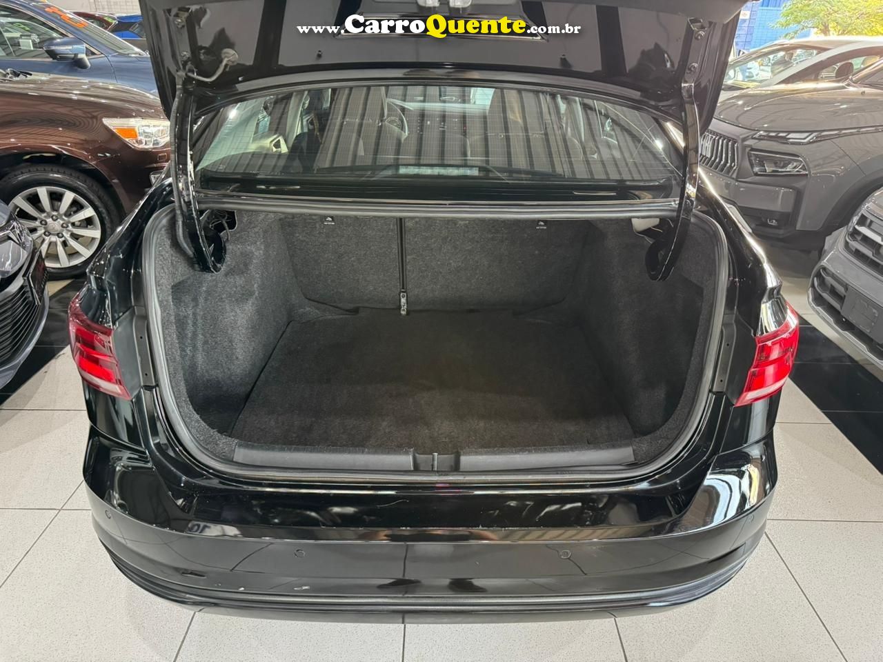 VOLKSWAGEN VIRTUS 1.0 200 TSI COMFORTLINE 2022 - Loja