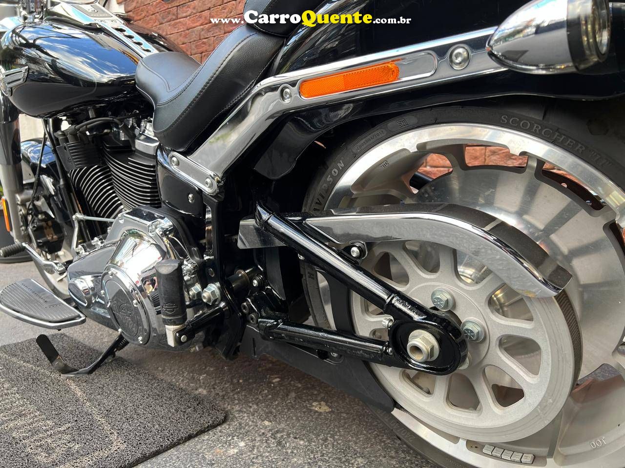 HARLEY-DAVIDSON SOFTAIL FAT BOY 114 2023 - Loja