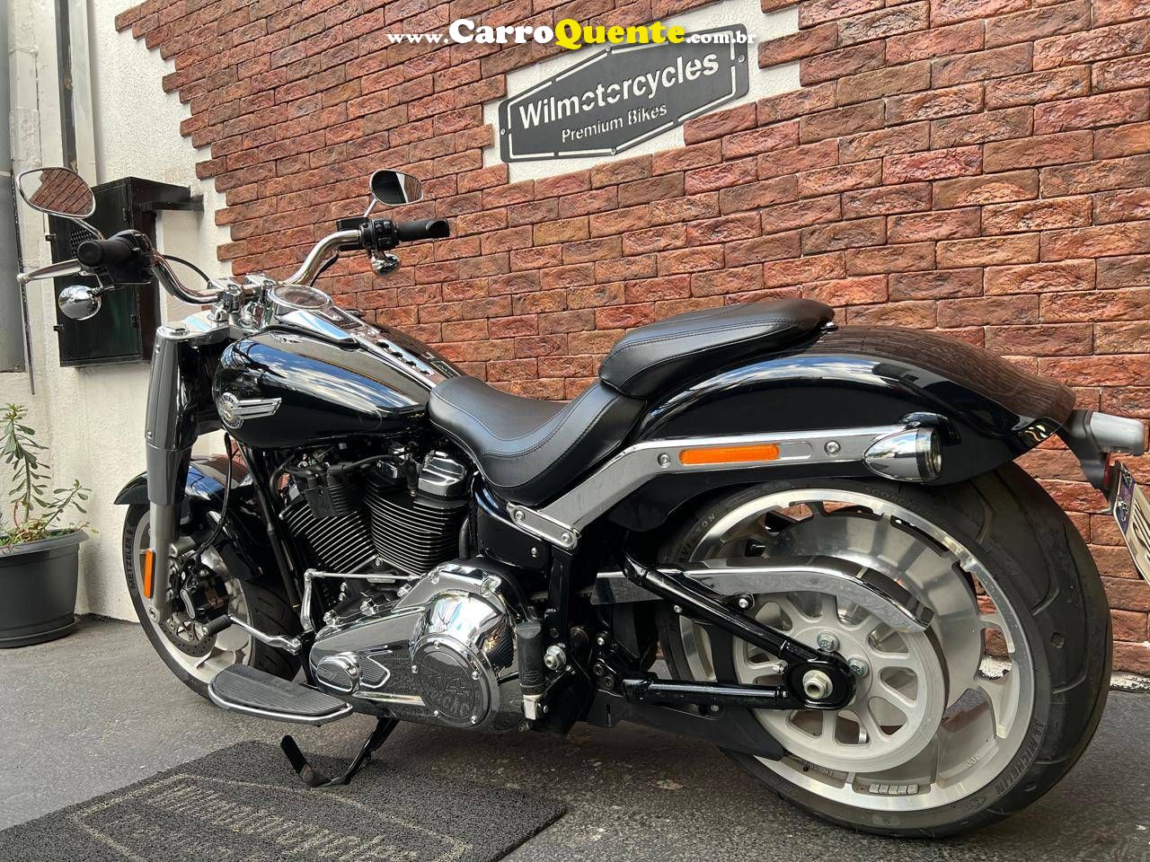 HARLEY-DAVIDSON SOFTAIL FAT BOY 114 2023 - Loja
