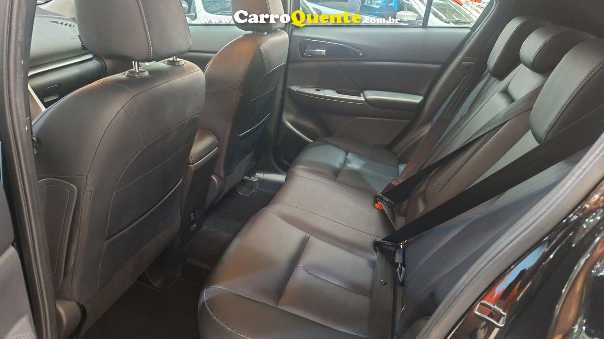 MITSUBISHI ECLIPSE CROSS 1.5 MIVEC TURBO HPE-S S-AWC 2024 - Loja