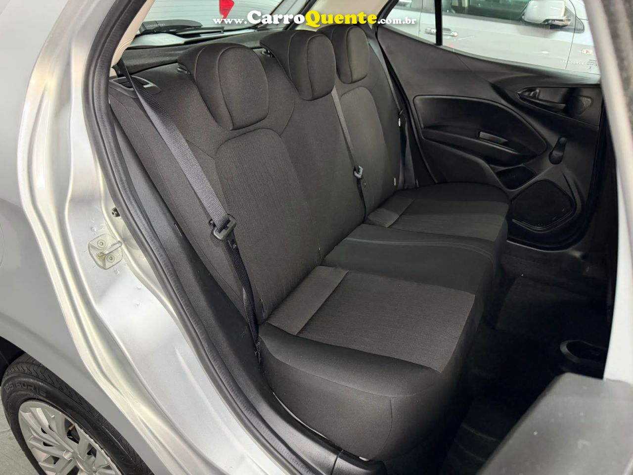 Argo Drive 1.0 Flex 2025 - 30.000KM 2025 - Loja