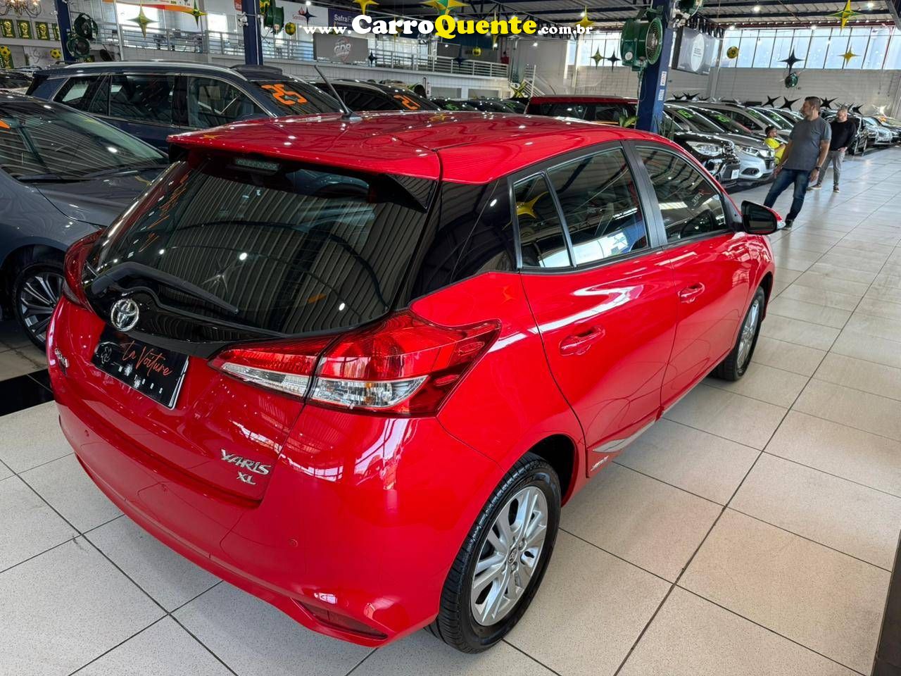 TOYOTA YARIS 1.3 16V XL PLUS TECH MULTIDRIVE 2019 - Loja