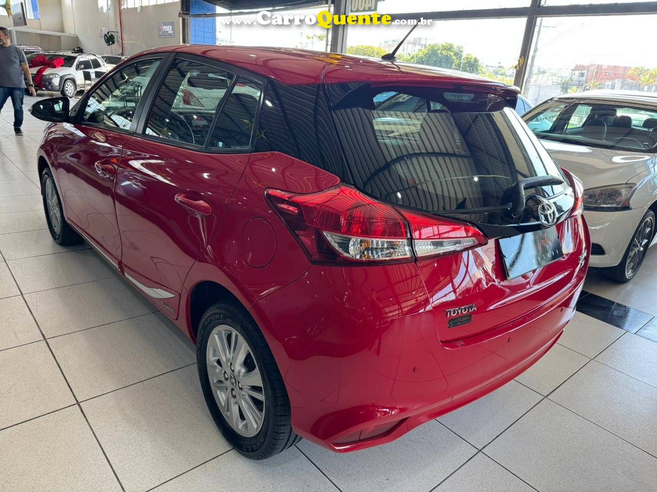 TOYOTA YARIS 1.3 16V XL PLUS TECH MULTIDRIVE 2019 - Loja