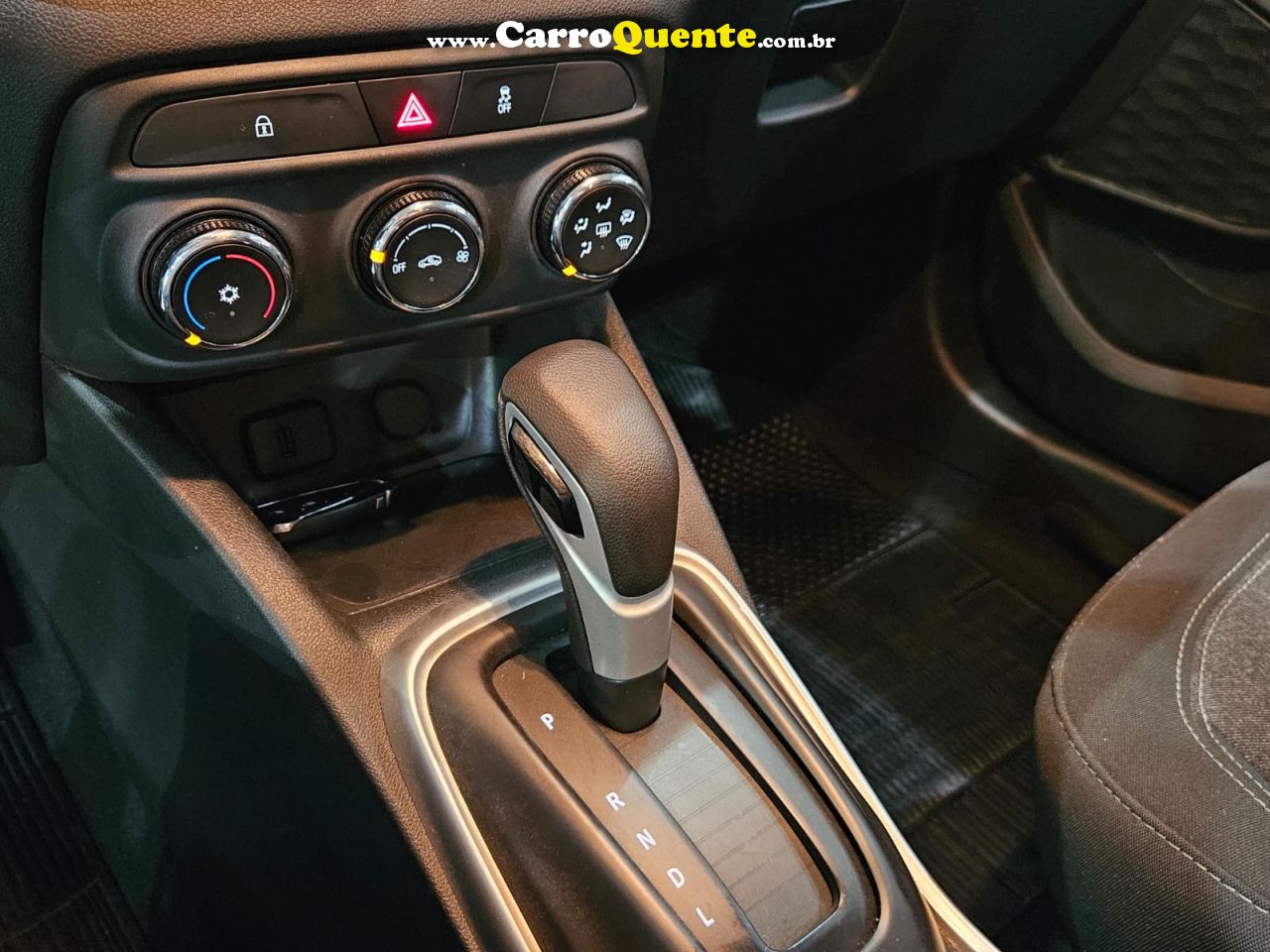 CHEVROLET TRACKER 1.0 TURBO LT * C/ 44.700 Km Somente * 2022 - Loja