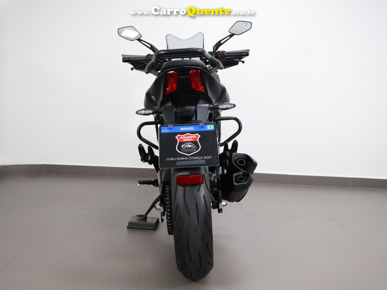 BAJAJ DOMINAR 400 ABS 2023 - Loja
