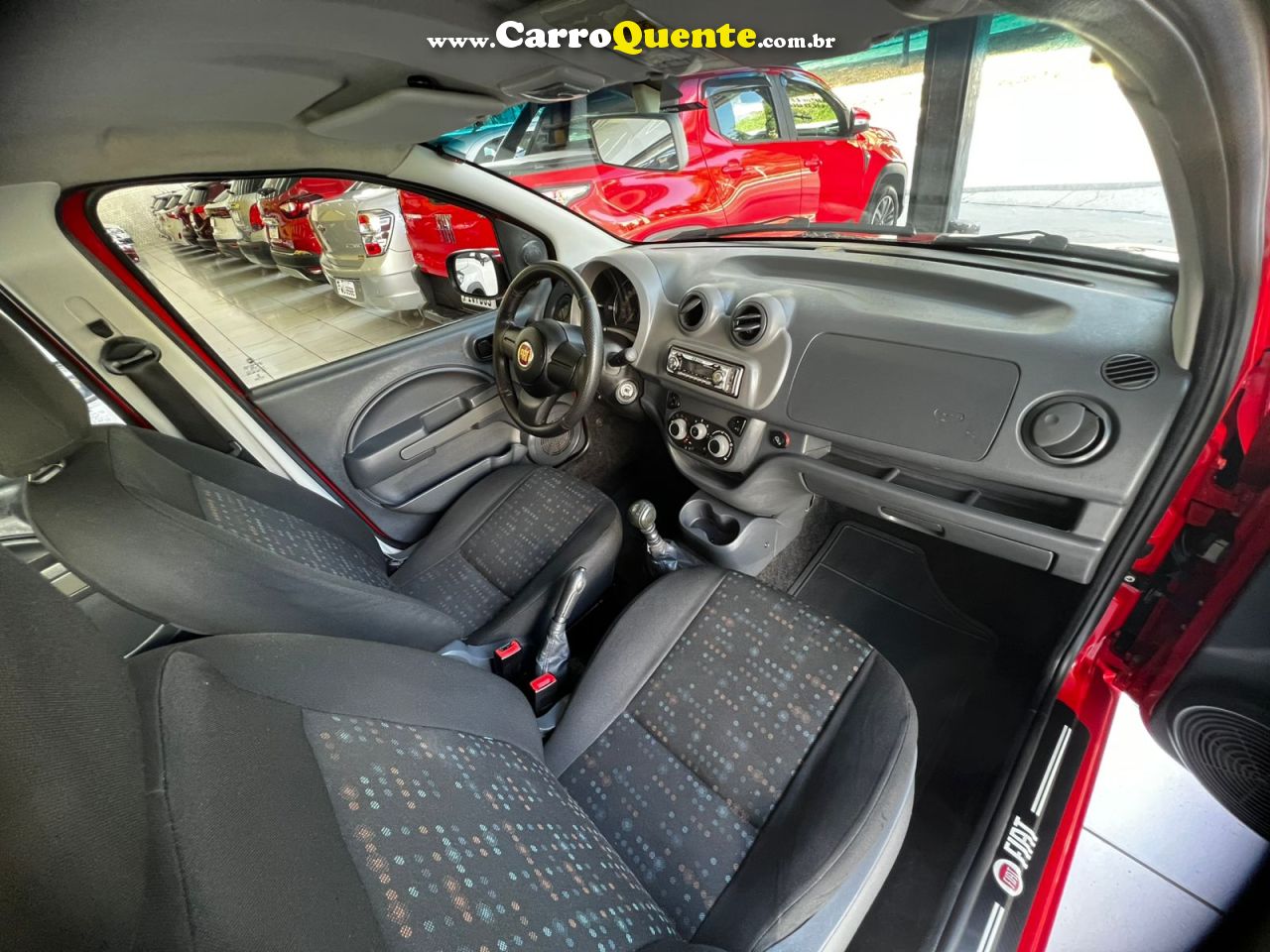 FIAT UNO 1.0 EVO VIVACE 8V 2016 - Loja