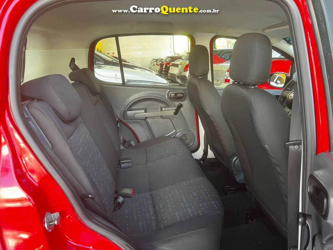FIAT UNO 1.0 EVO VIVACE 8V 2016 - Loja