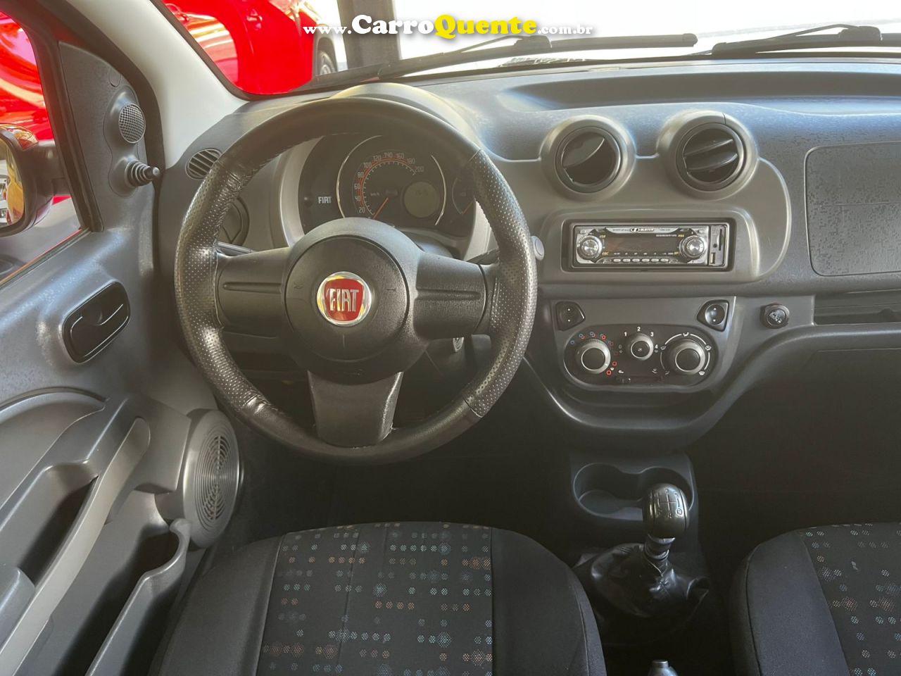 FIAT UNO 1.0 EVO VIVACE 8V 2016 - Loja