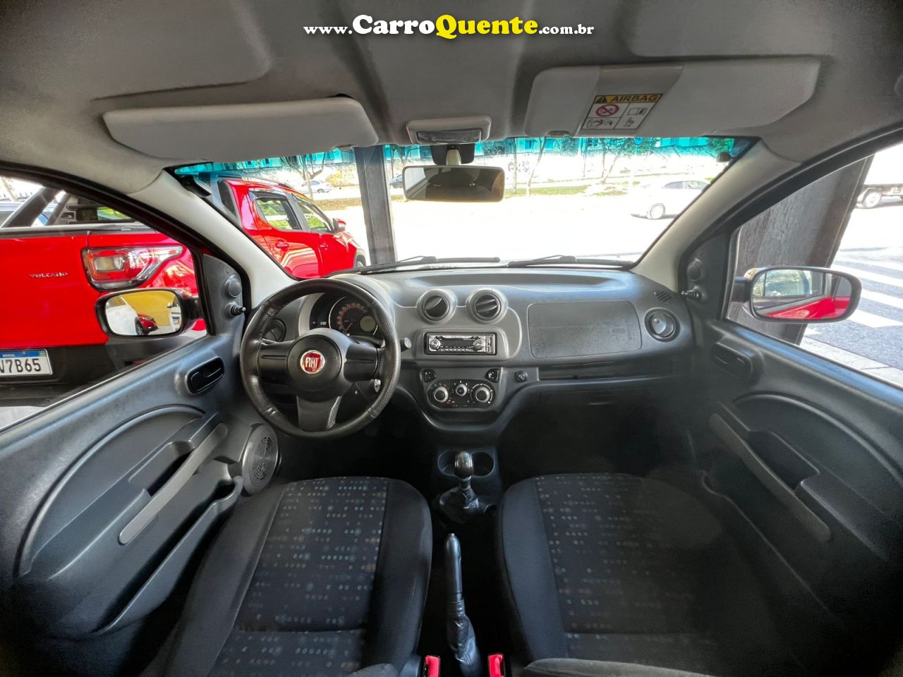 FIAT UNO 1.0 EVO VIVACE 8V 2016 - Loja