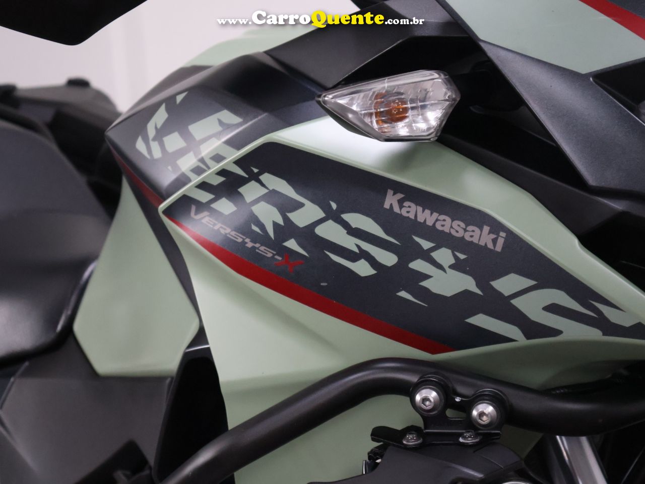 KAWASAKI VERSYS-X 300 TOURER ABS 2023 - Loja