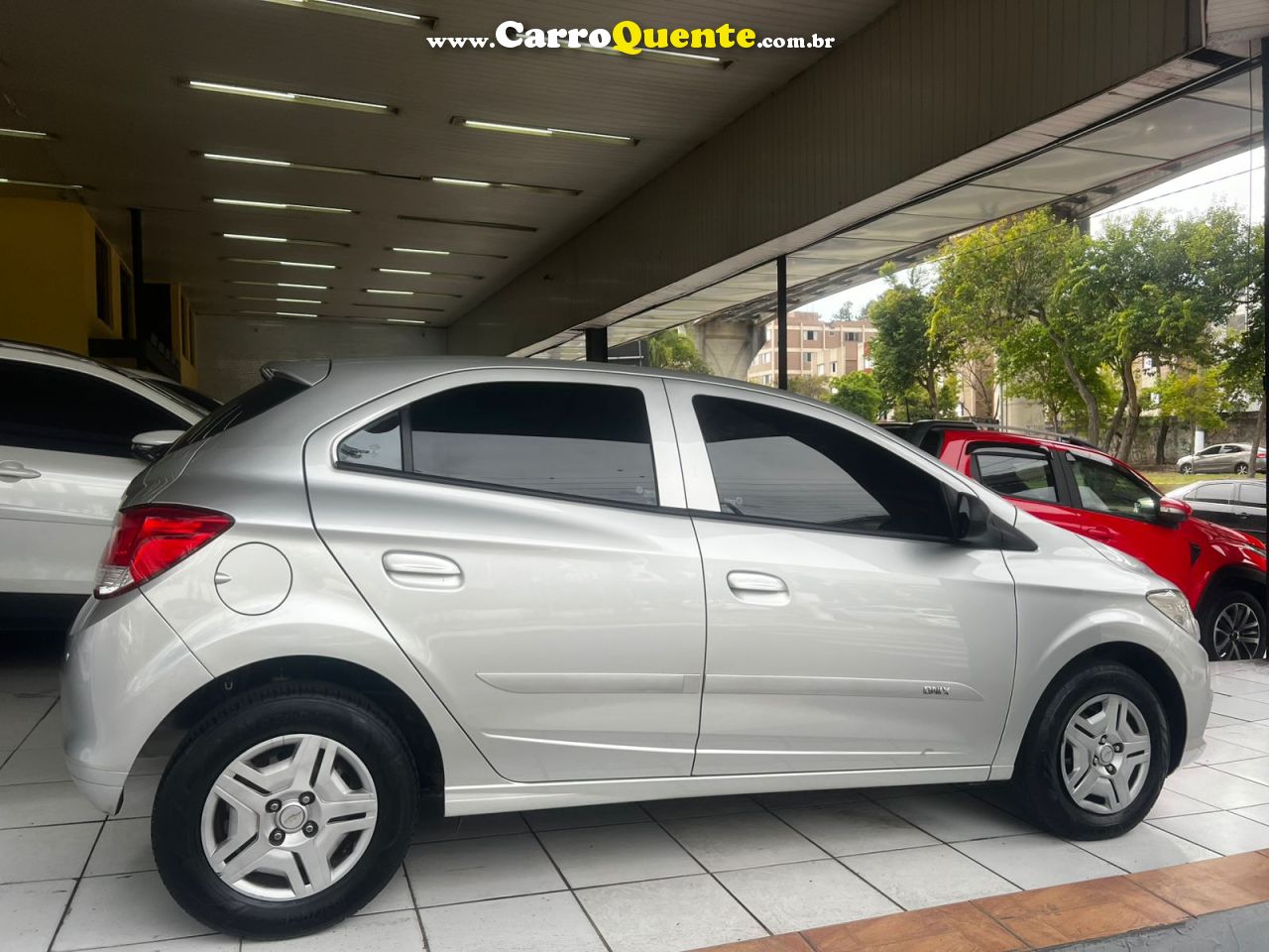 CHEVROLET ONIX 1.0 MPFI LT 8V 2016 - Loja