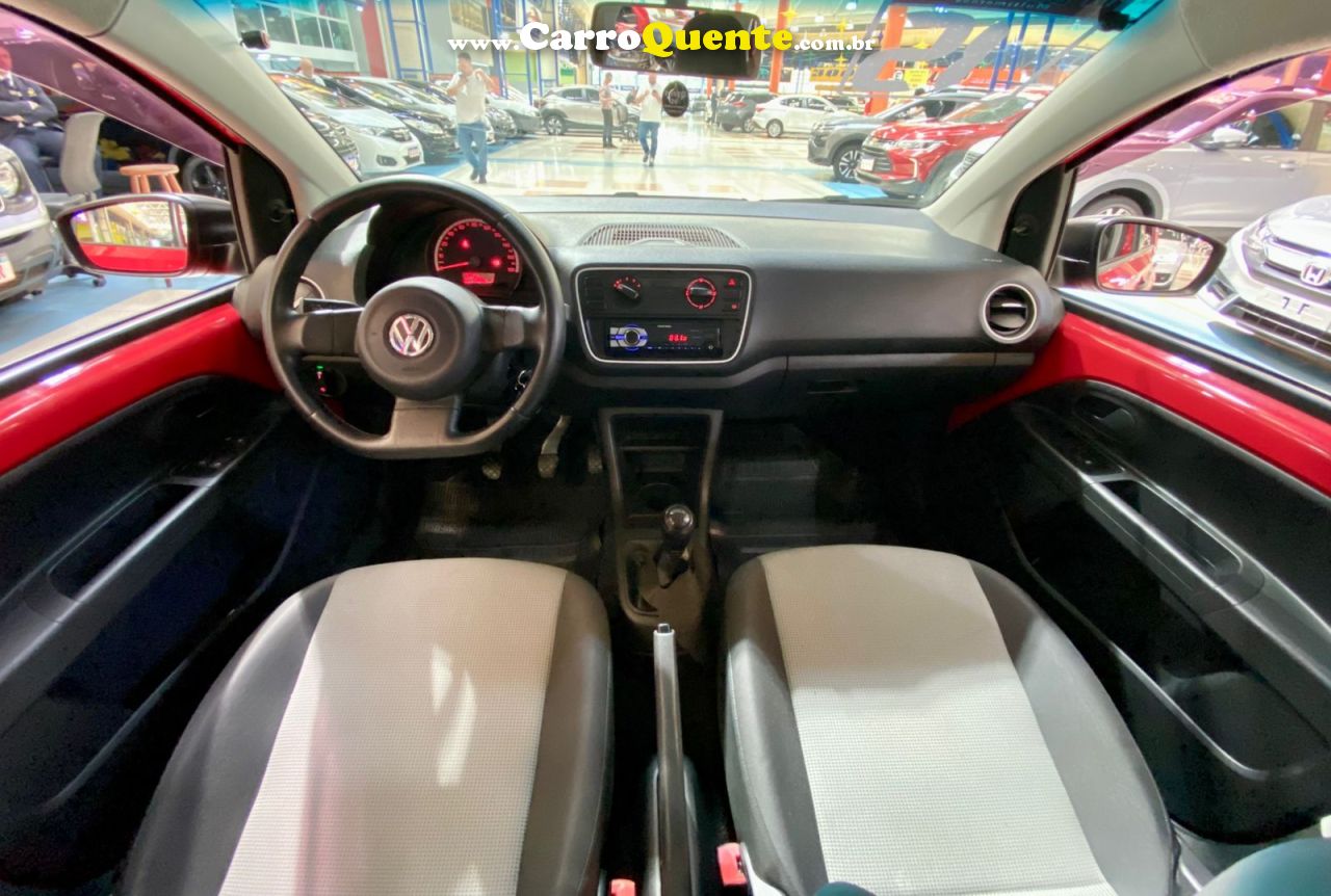 VOLKSWAGEN UP 1.0 MPI TAKE UP 12V 2015 - Loja
