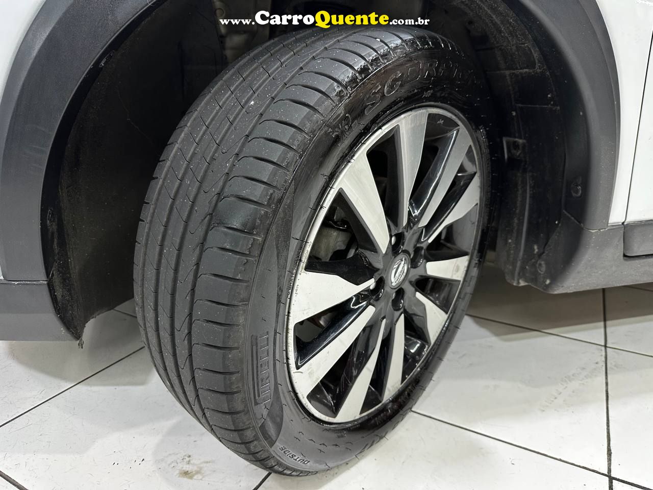 NISSAN KICKS 1.6 16V SL 2019 - Loja