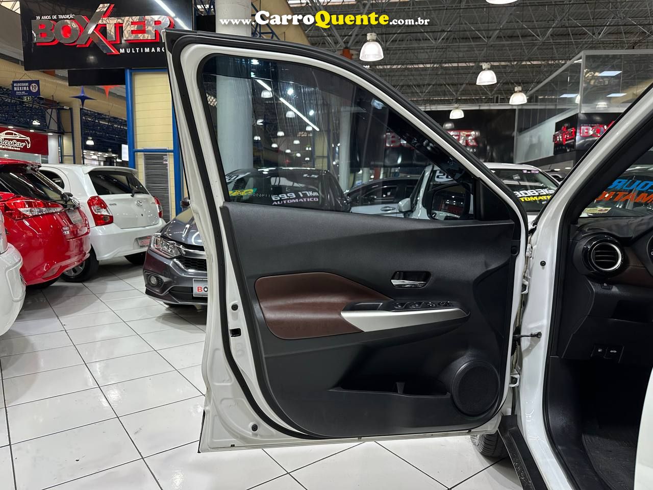 NISSAN KICKS 1.6 16V SL 2019 - Loja