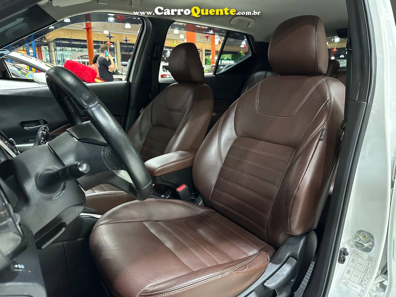 NISSAN KICKS 1.6 16V SL 2019 - Loja