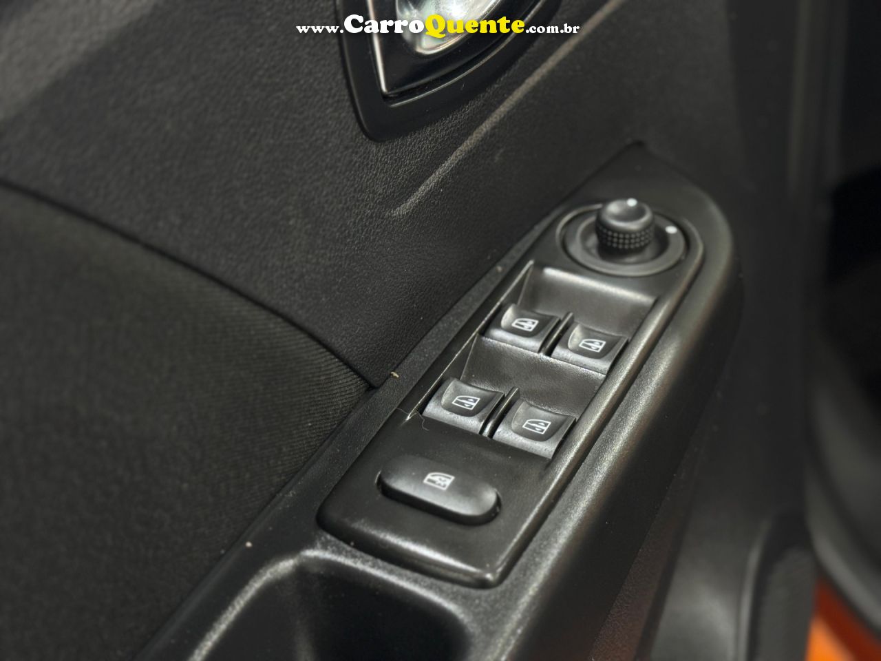 RENAULT CAPTUR 1.6 16V SCE LIFE 2019 - Loja