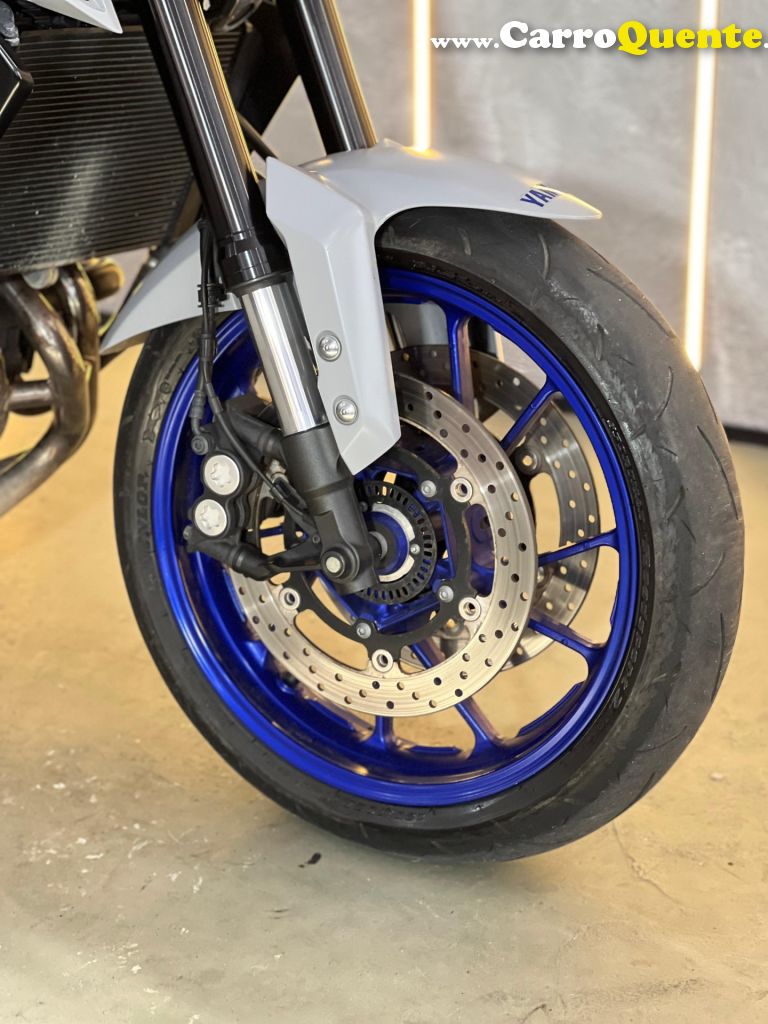 YAMAHA    MT09 ABS   AZUL 2022 847 GASOLINA - Loja