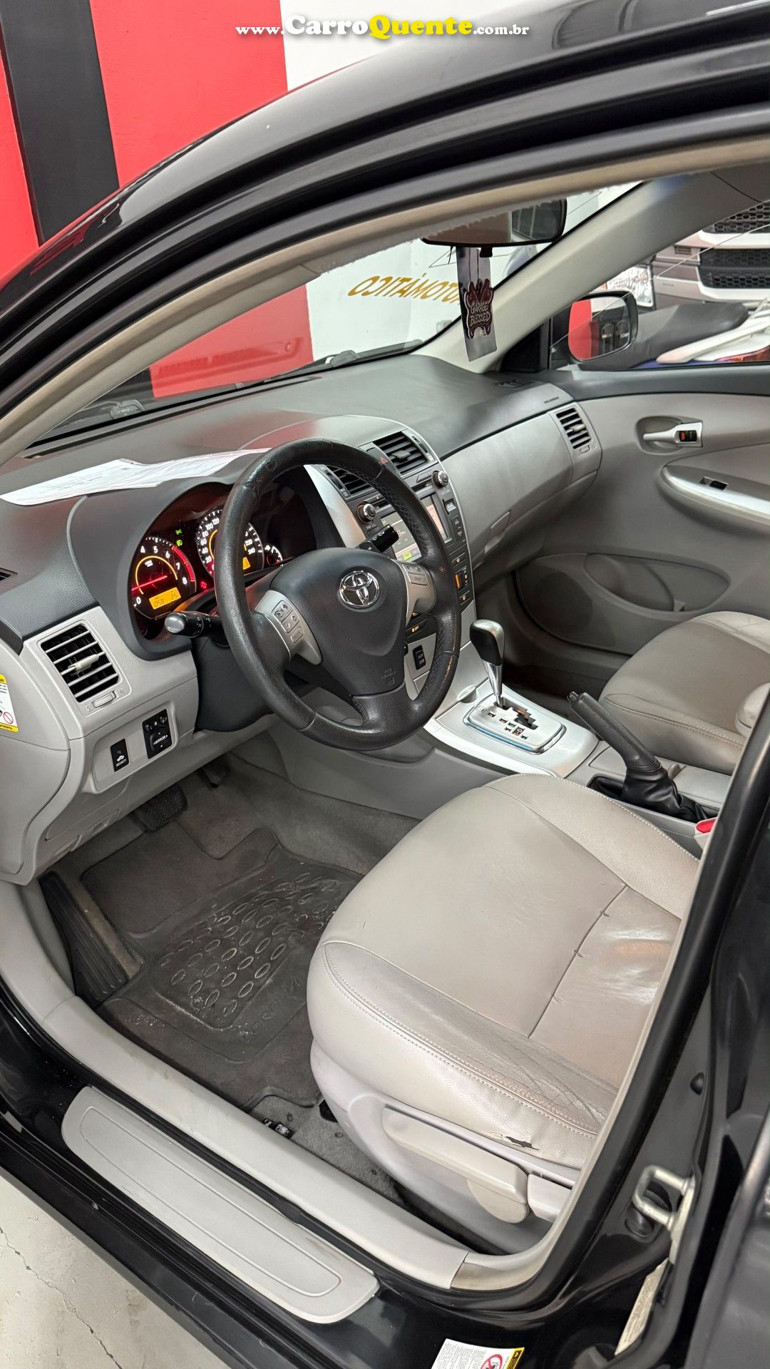 TOYOTA   COROLLA XEI 2.0 FLEX 16V AUT.   PRETO 2014 2.0 FLEX - Loja