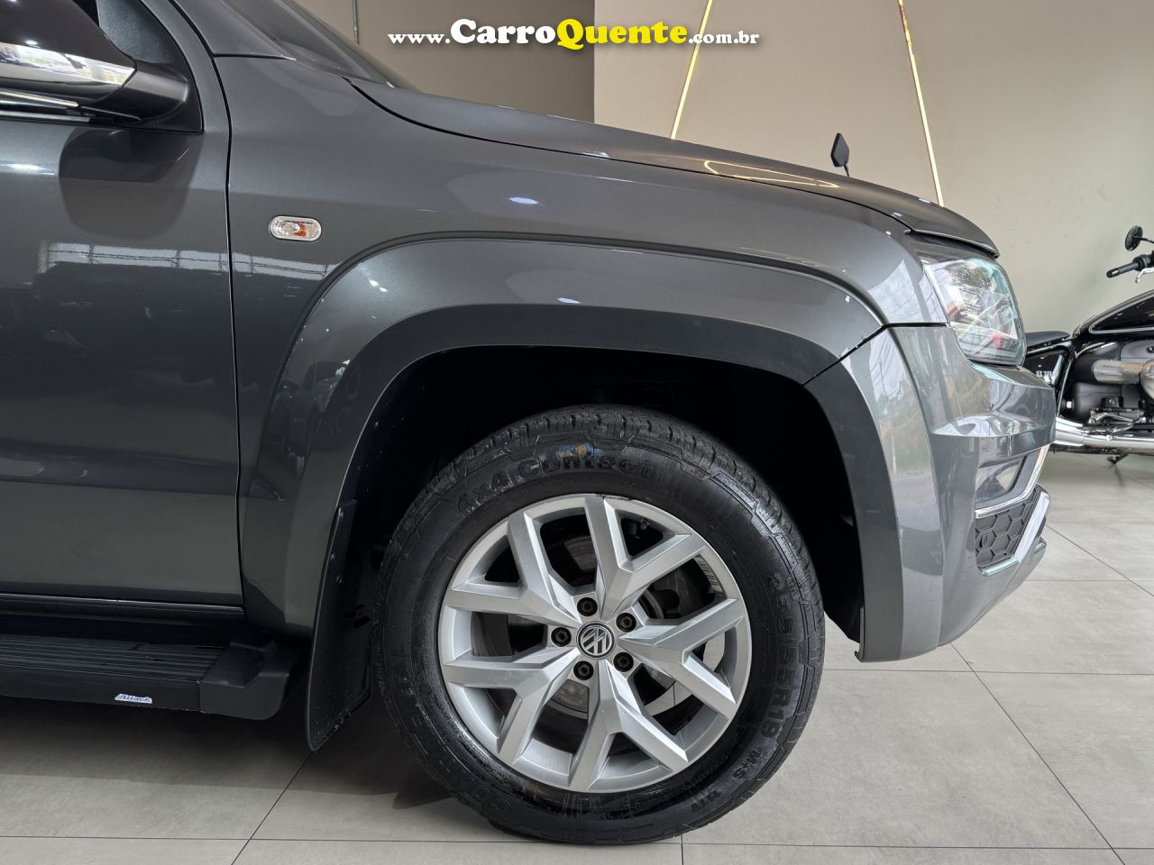 VOLKSWAGEN   AMAROK HIGHLINE CD 3.0 4X4 TB DIES. AUT.   CINZA 2018 3.0 DIESEL - Loja