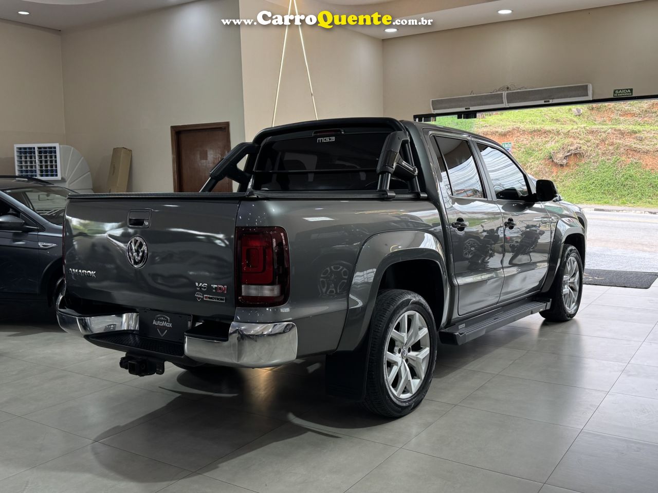 VOLKSWAGEN   AMAROK HIGHLINE CD 3.0 4X4 TB DIES. AUT.   CINZA 2018 3.0 DIESEL - Loja