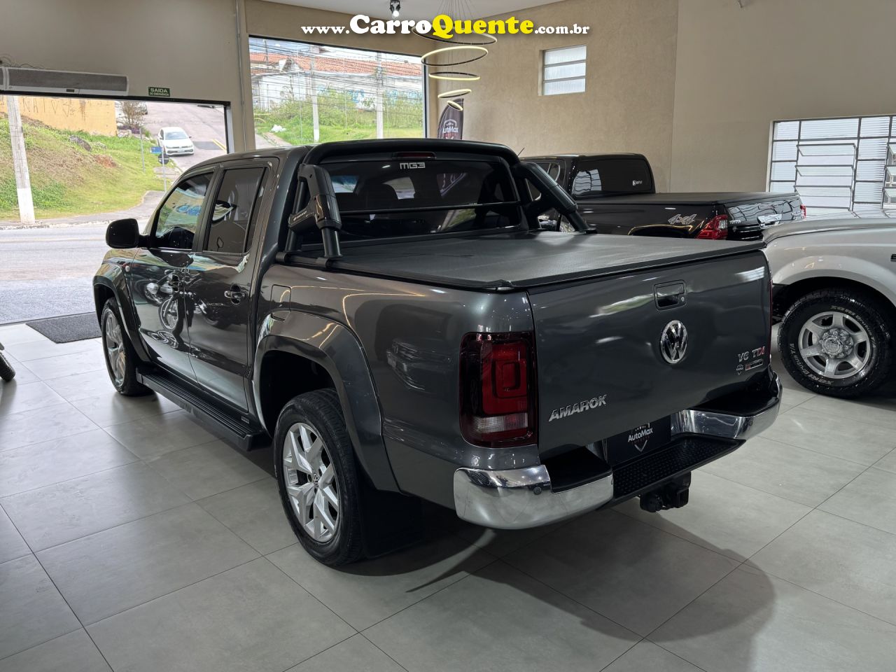 VOLKSWAGEN   AMAROK HIGHLINE CD 3.0 4X4 TB DIES. AUT.   CINZA 2018 3.0 DIESEL - Loja