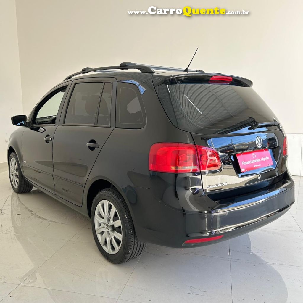 VOLKSWAGEN   SPACEFOX 1.6 1.6 TREND TOTAL FLEX 8V 5P   PRETO 2011 1.6 FLEX - Loja
