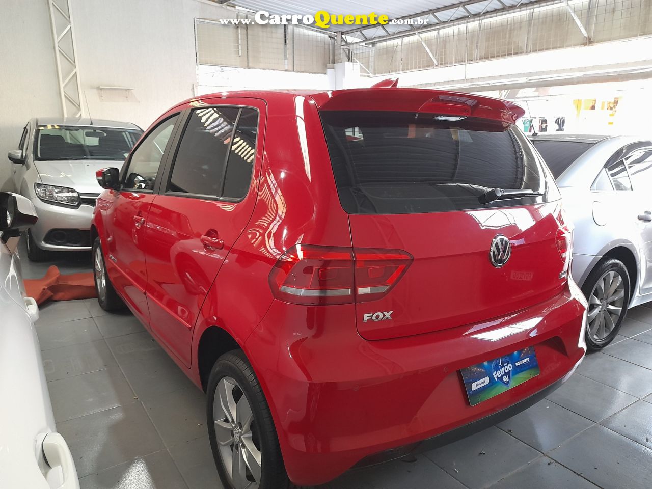 VOLKSWAGEN   FOX COMFORTLINE 1.6 FLEX 8V 5P   VERMELHO 2018 1.6 FLEX - Loja