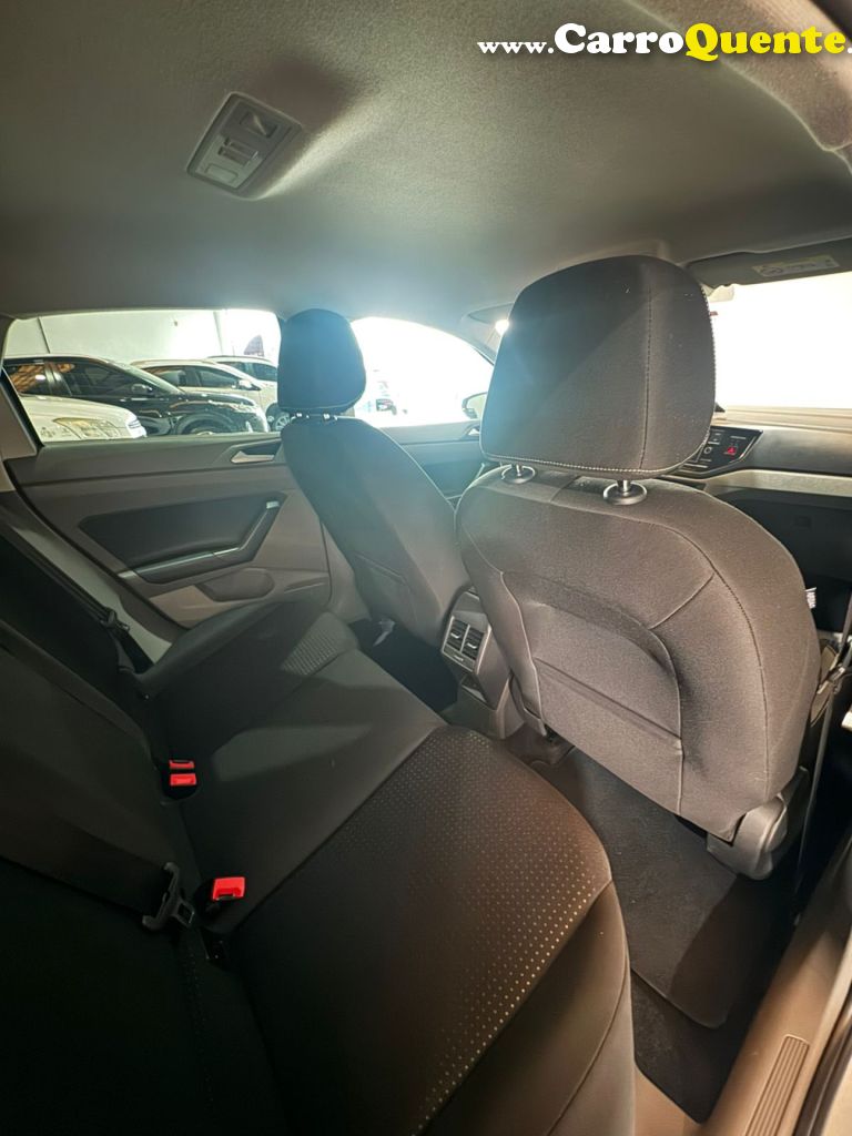 VOLKSWAGEN   POLO COMFORT. 200 TSI 1.0 FLEX 12V AUT.   PRATA 2018 1.0 FLEX - Loja